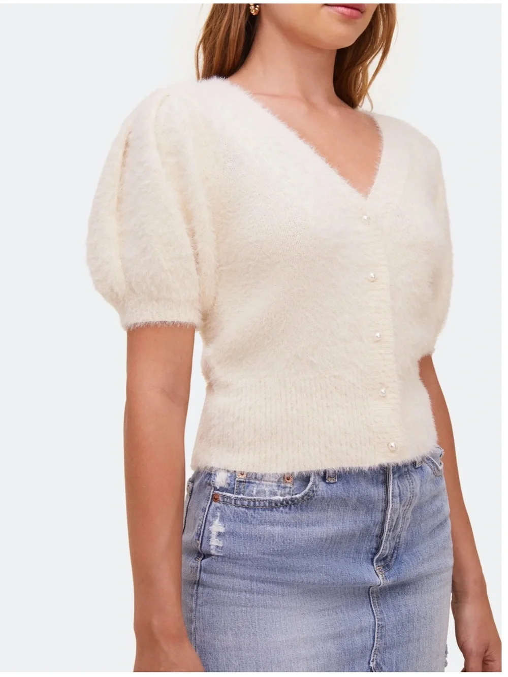 ASTR The Label Cream Fuzzy Puff Short Sleeve Pearl Button Cardigan Sweater M - Picture 2 of 7